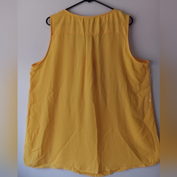 NWT Roz & Ali Women's Sleeveless Top Plus Size 1X, yellow color, never worn. - Picture 3 of 14